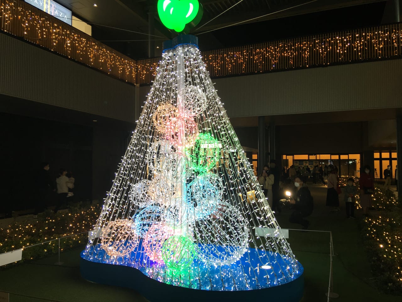 福岡市東区 アイランドアイに初めてのクリスマスイルミネーションが灯りました 号外net 福岡市東区